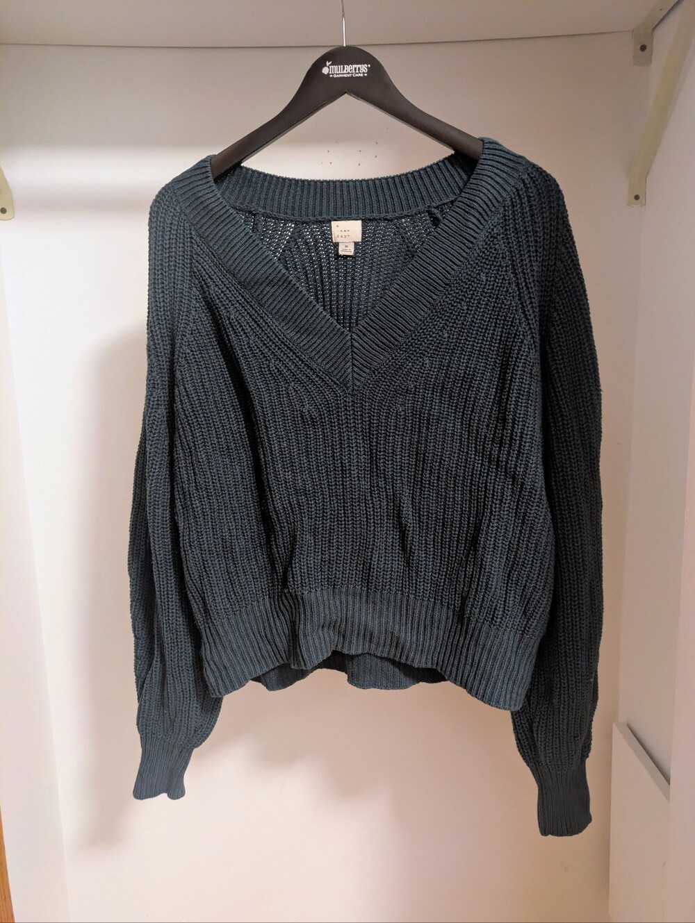 A New Day Teal Green Chunky V-neck knit Sweater Size Medium